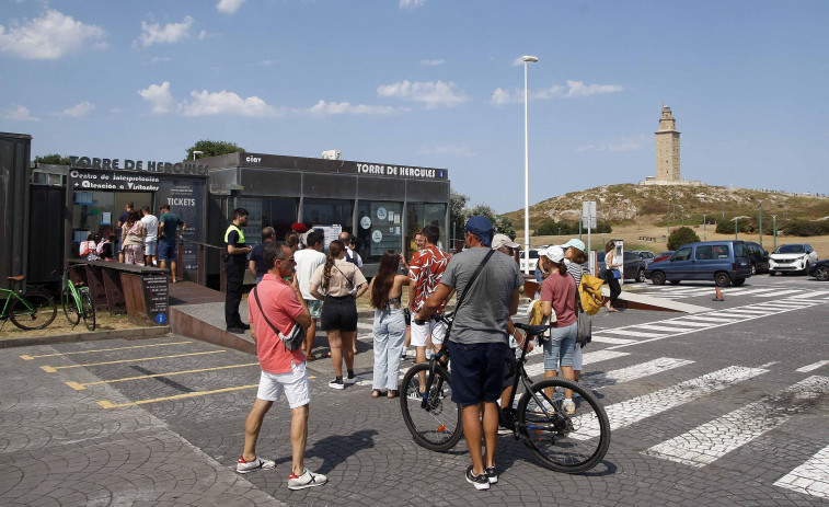 El PP critica el sistema de venta de entradas para las visitas a la Torre de Hércules