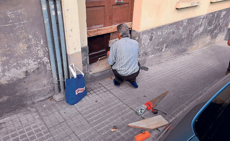 La Policía Nacional acude a un intento de okupación en O Castrillón