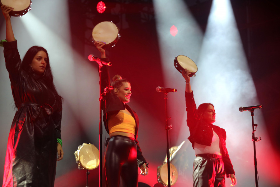 Tanxugueiras y Rodrigo Cuevas, en el nuevo disco de Rozalén