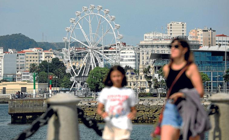 El puerto de A Coruña se queda sin noria hasta 2024