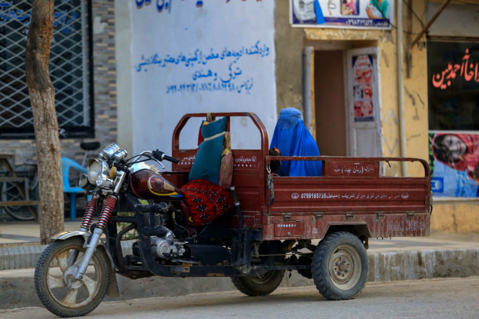 Una mujer afgana, con burka, en Kabul, la pasada semana