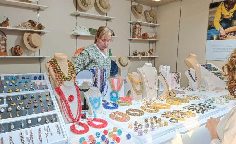 Montse Betanzos, creatividad “collareira” desde O Grove