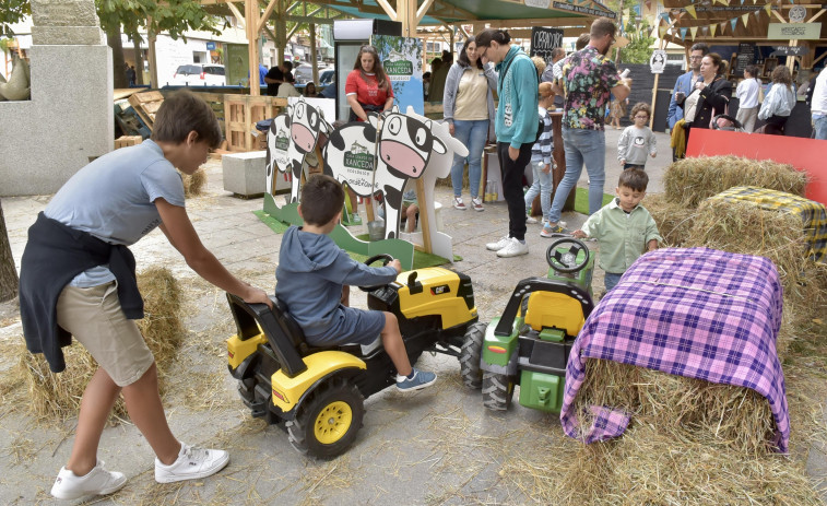 Miles de personas visitaron el Mercado de la Cosecha en el Festival Noroeste