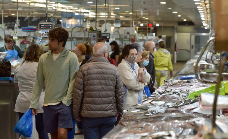 La zona de degustación de la plaza de Lugo se ampliará esta semana ante el éxito de visitantes