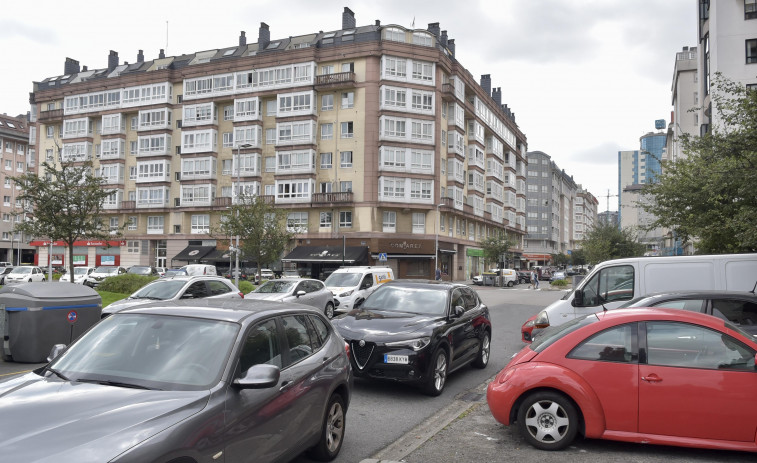 La falta de plazas para aparcar, la gran preocupación de los barrios de A Coruña