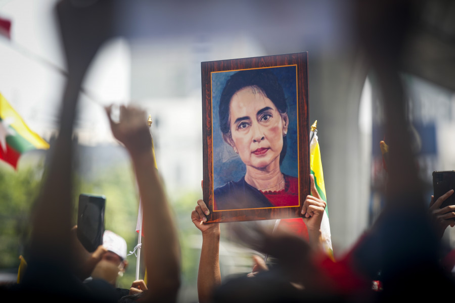 La junta birmana se abre a permitir la vuelta de Suu Kyi a su casa tras los juicios