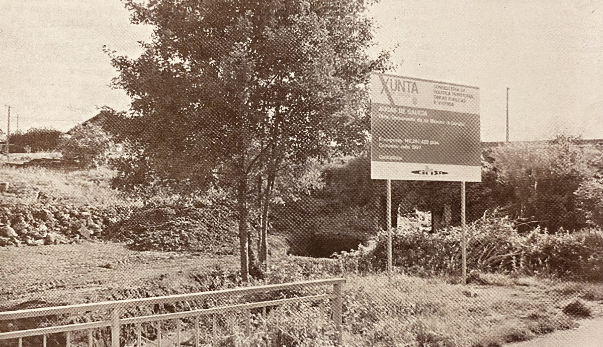 Cartel de obras del rio Mesoiro