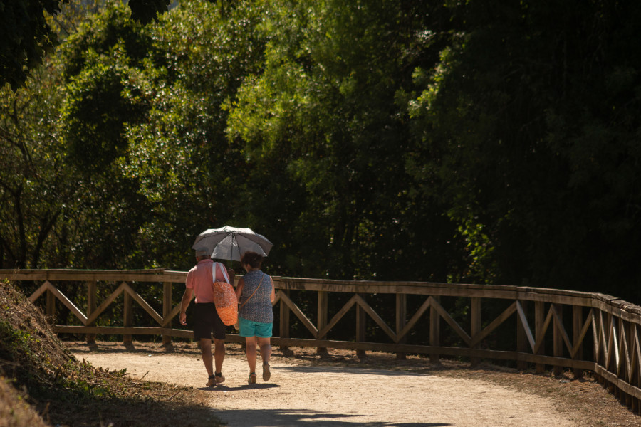 Galicia y otras siete comunidades están este martes en alerta por calor