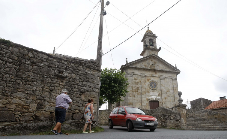 Arteixo presenta 1.200 alegaciones en contra del parque eólico de Carboeiro