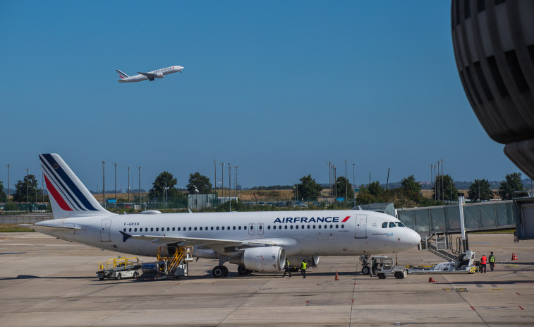 Air France suspende a dos pilotos que se pelearon en pleno vuelo