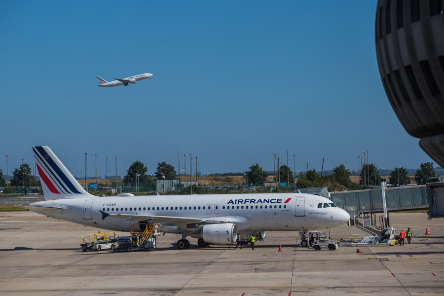 Air France suspende a dos pilotos que se pelearon en pleno vuelo