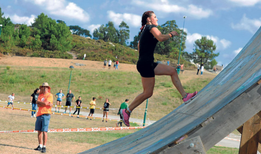 Damián Espasandín y Paula Esteiro, los mejores en la carrera  Gladiator Race en A Coruña