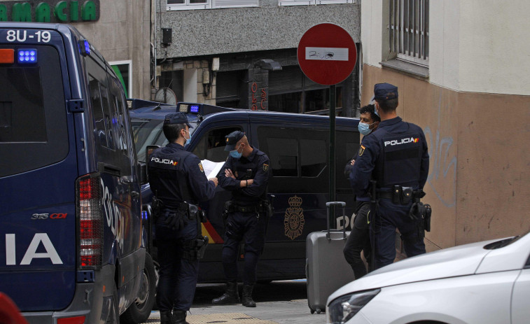 Hieren con arma blanca a dos porteros en una discoteca coruñesa