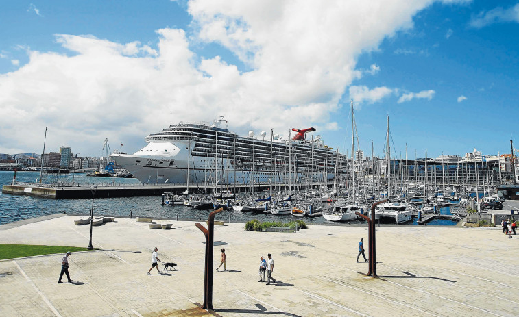 El Puerto de A Coruña prevé superar este año el récord de escalas de cruceros