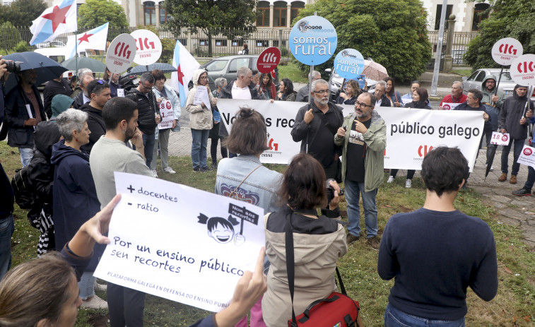 La comunidad educativa gallega protesta por los recortes de la Xunta