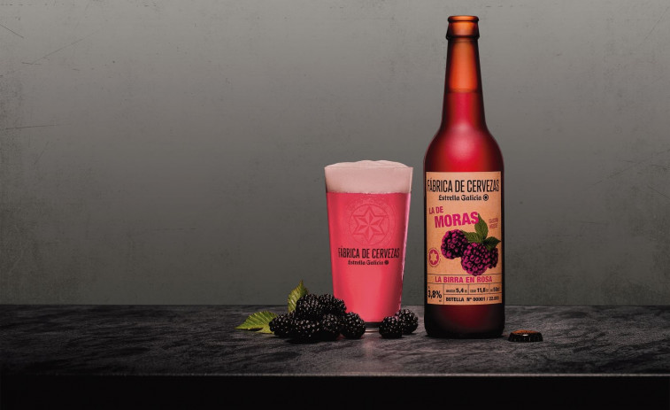 Estrella Galicia lanza una edición especial de cerveza elaborada con moras