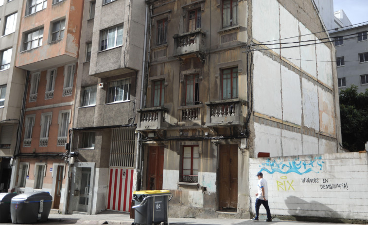 Os Mallos localiza al causante de la okupación: la “dejadez” del Gobierno de A Coruña