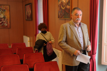 El alcalde oleirense, Ángel García Seoane, en una imagen de archivo, a su llegada a una sesión plenaria AEC