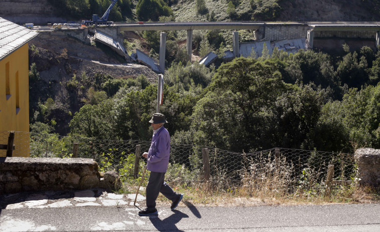 Infraestruturas cree que el Gobierno le oculta la causa del colapso del viaducto de la A-6