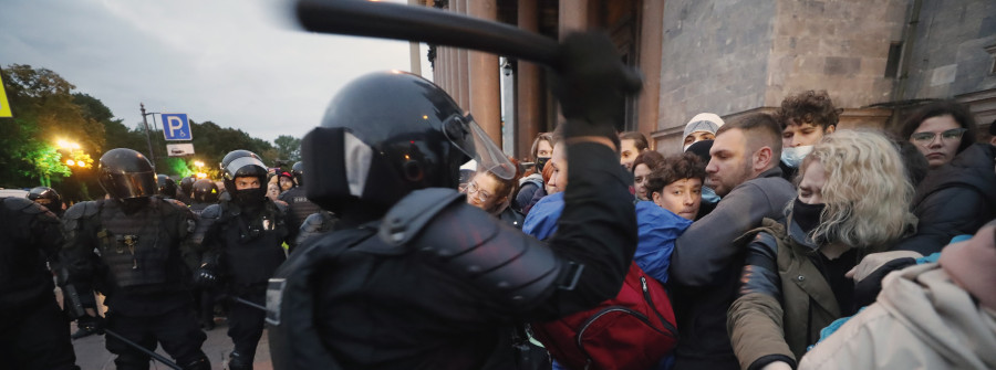 Casi 1.400 detenidos en protestas en Rusia contra la movilización parcial de Putin