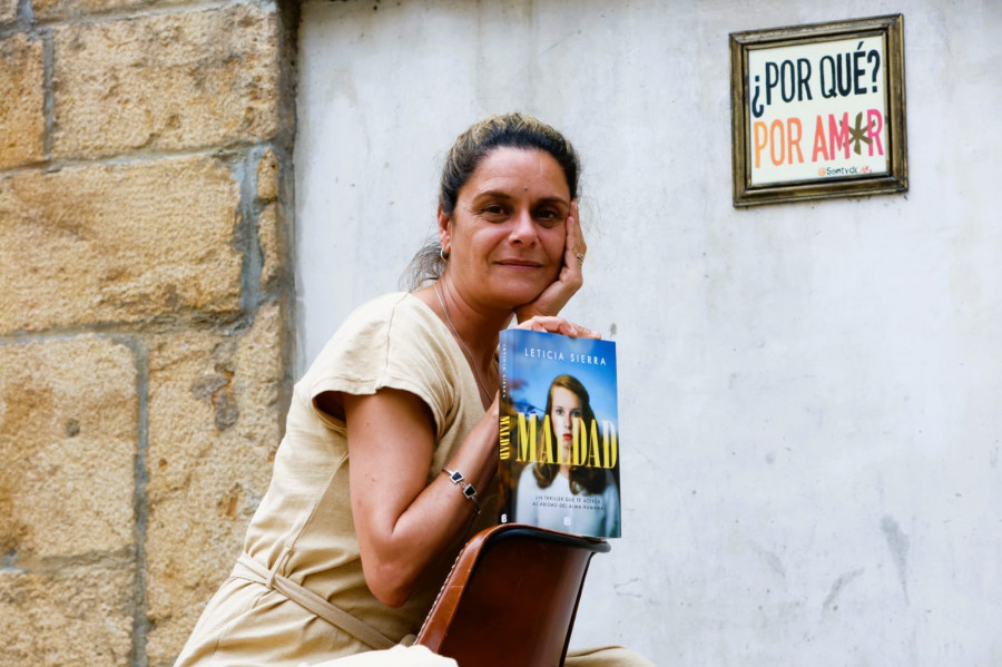 Leticia Sierra presenta su segundo libro, ‘Maldad’, en la Librería Arenas del Cantón