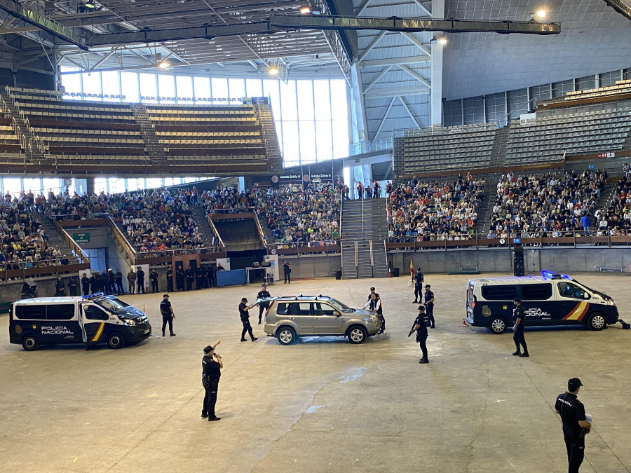 La Policía Nacional comparte con los coruñeses diferentes actividades