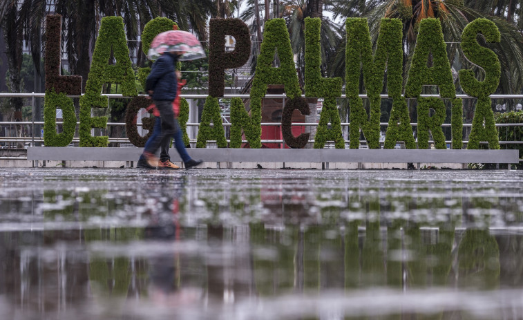 La tormenta tropical Hermine provoca incidencias y caos en el tráfico aéreo en Canarias