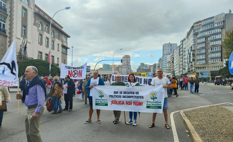 Alternativa de Arteixo se suma a la  protesta “contra a depredación enerxética”