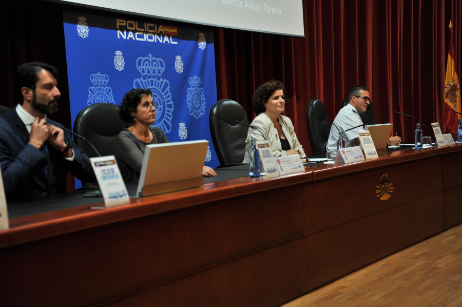 El debate sobre emergencias protagonizó las conferencias en torno al Día de la Policía