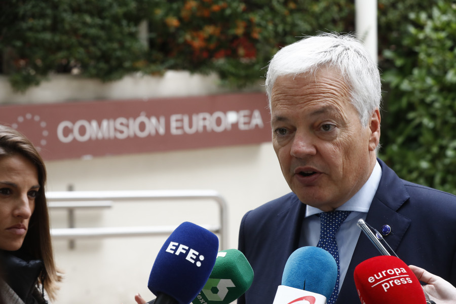 El comisario Europeo de Justicia urge a una renovación del CGPJ y negociar su reforma después