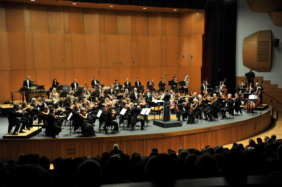 La Orquesta Sinfónica de Galicia inauguró ayer su temporada cargada de ‘Imprescindibles’