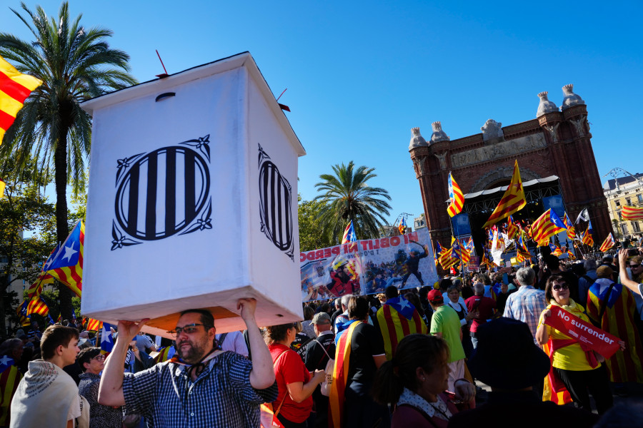 Las llamadas a la unidad del aniversario del 1-O no aplacan la lucha en el Govern