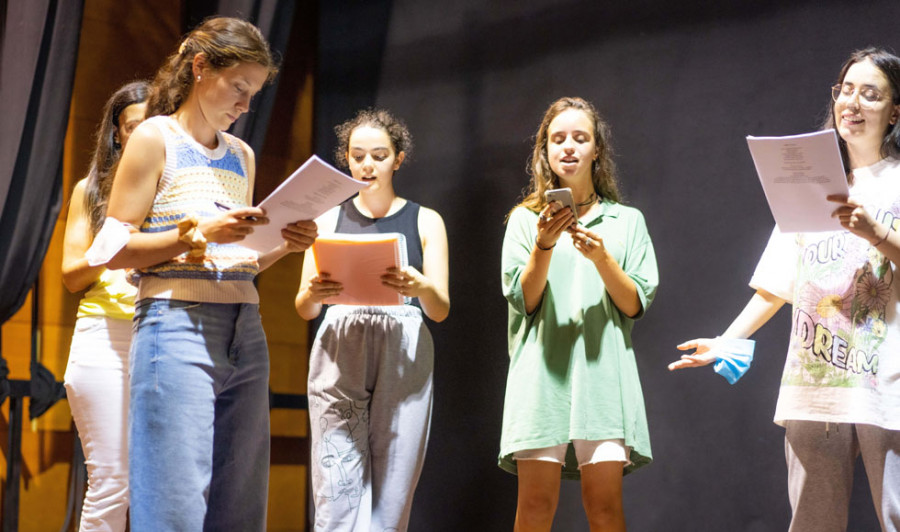 La Escola Galega de Teatro Musical impulsa el talento desde A Coruña
