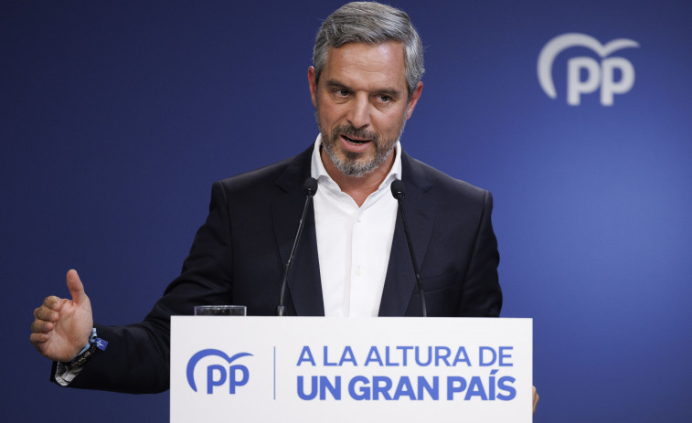 El PP dice que defiende subir las pensiones con el IPC pero admite un problema en la sostenibilidad