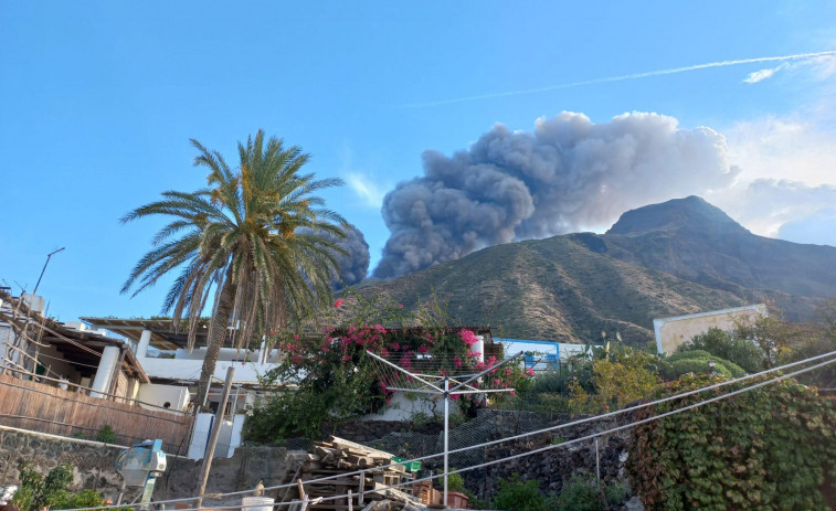 La erupción del volcán Stromboli pone en alerta naranja a Sicilia