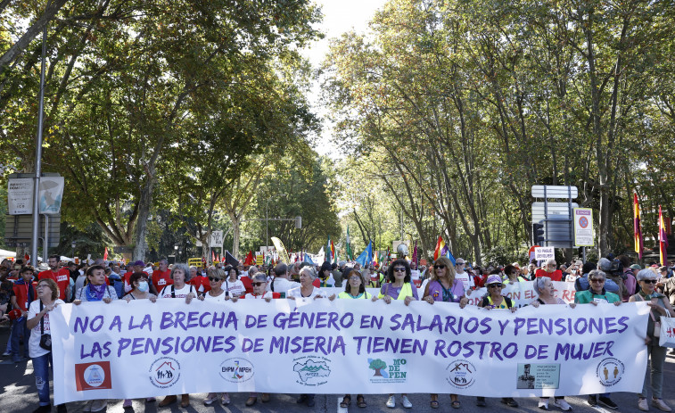 Miles de personas piden en Madrid revalorizar pensiones y salarios con el IPC