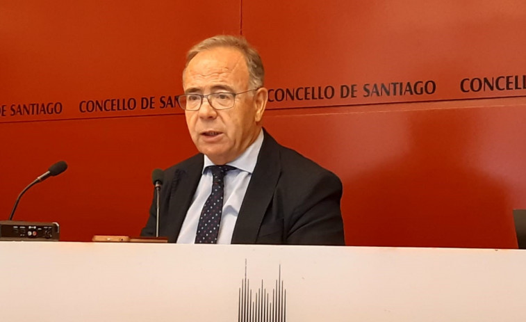 Bugallo renuncia como líder del PSOE compostelano y no irá al pleno de constitución