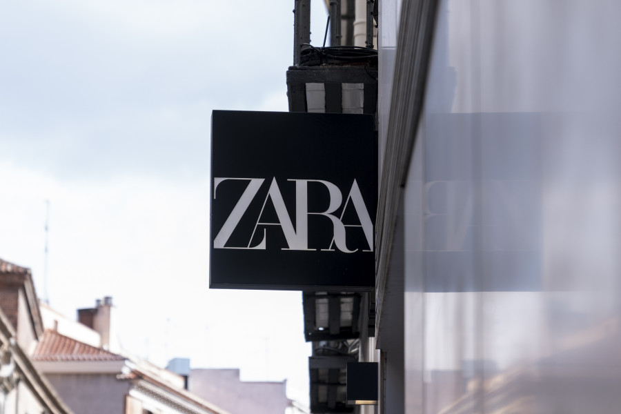 Inditex sopesa la venta de su negocio en Rusia, aunque podría seguir operando en el país con Zara