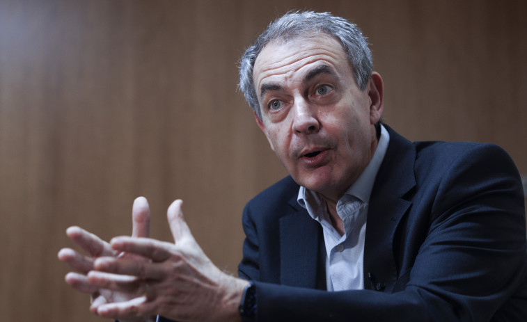 Zapatero reivindica a Felipe González como referente del PSOE desde 1982