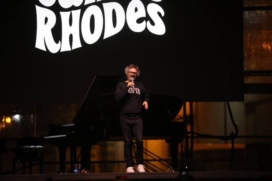 Rhodes y Chopin ponen en pie al puerto de A Coruña