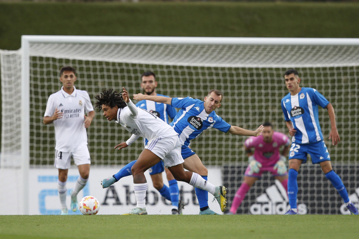 Real Madrid Castilla   Depor  @Alfaquu00ed   (8)