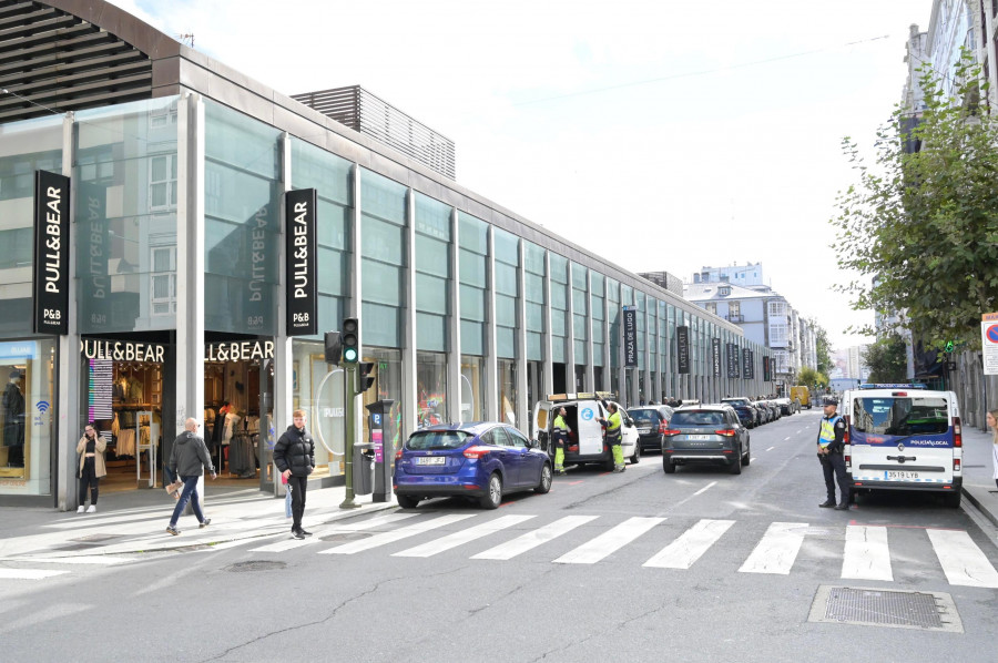 La plaza de Lugo y la calle Ferrol, en A Coruña, ya están abiertas al tráfico