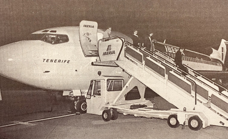 Hace 25 años: Los 727 llegan a Alvedro y miles de personas en la carrera 