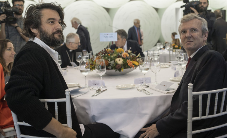 El escritor y periodista Manuel Jabois recibe el Premio Puro Cora