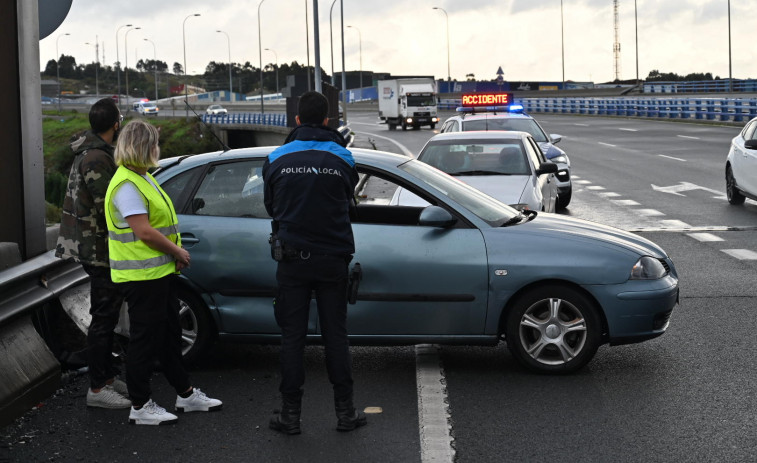 Herida leve una mujer en una salida de vía en la Tercera Ronda