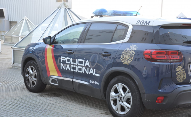 Roban un coche junto al Chuac para luego robar un bolso en Culleredo