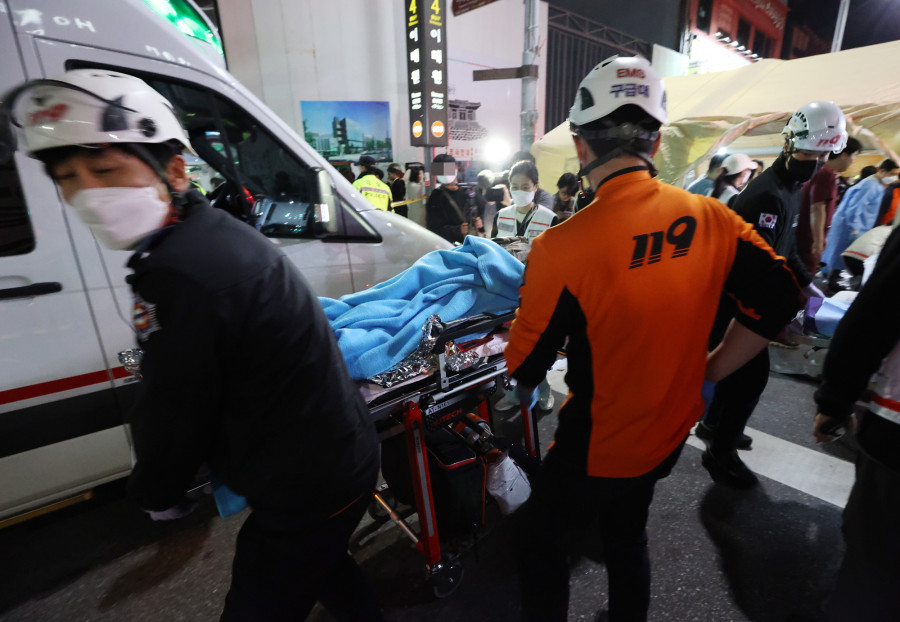Al menos 120 muertos en una estampida en una fiesta de Halloween en Seúl