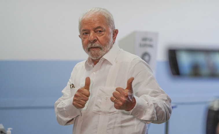 Lula afirma que policías y militares fueron conniventes con asalto a poderes