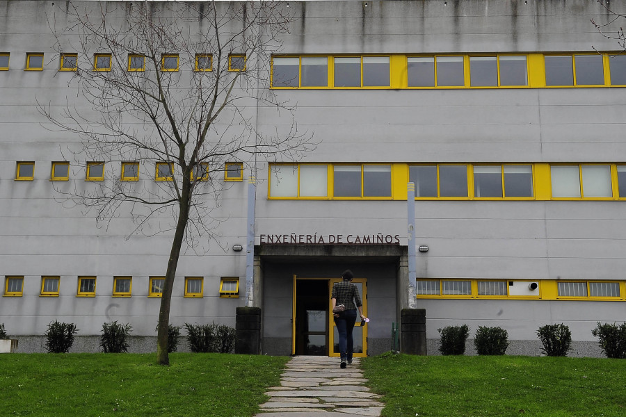 Estudiantes de la UDC rechazan una posible fusión de grados en Ingeniería de Caminos