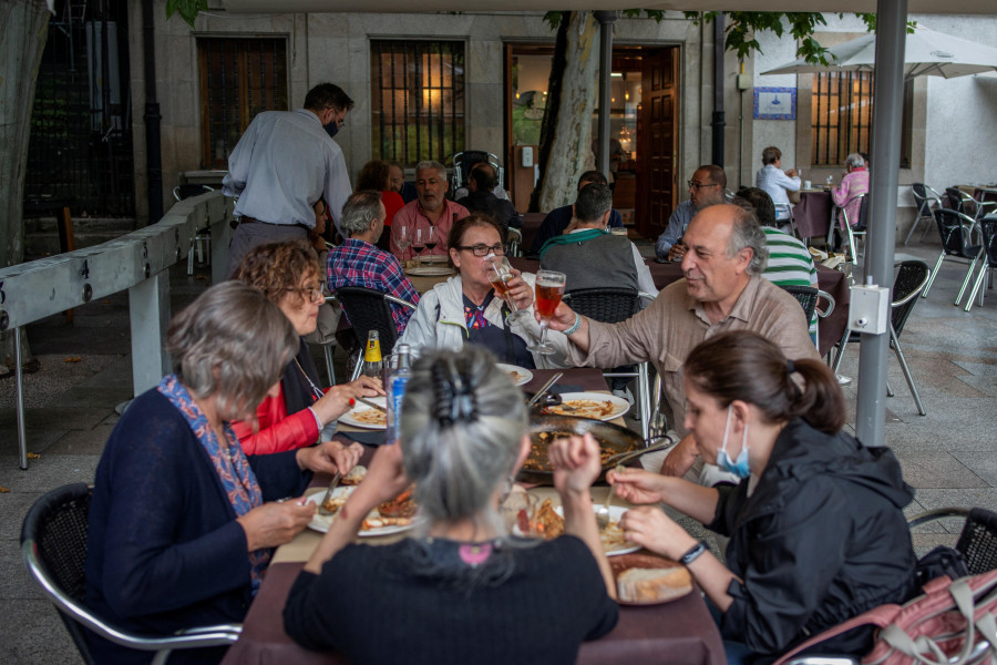 Las familias gallegas aumentan su gasto en cultura, lejos de los datos de 2019